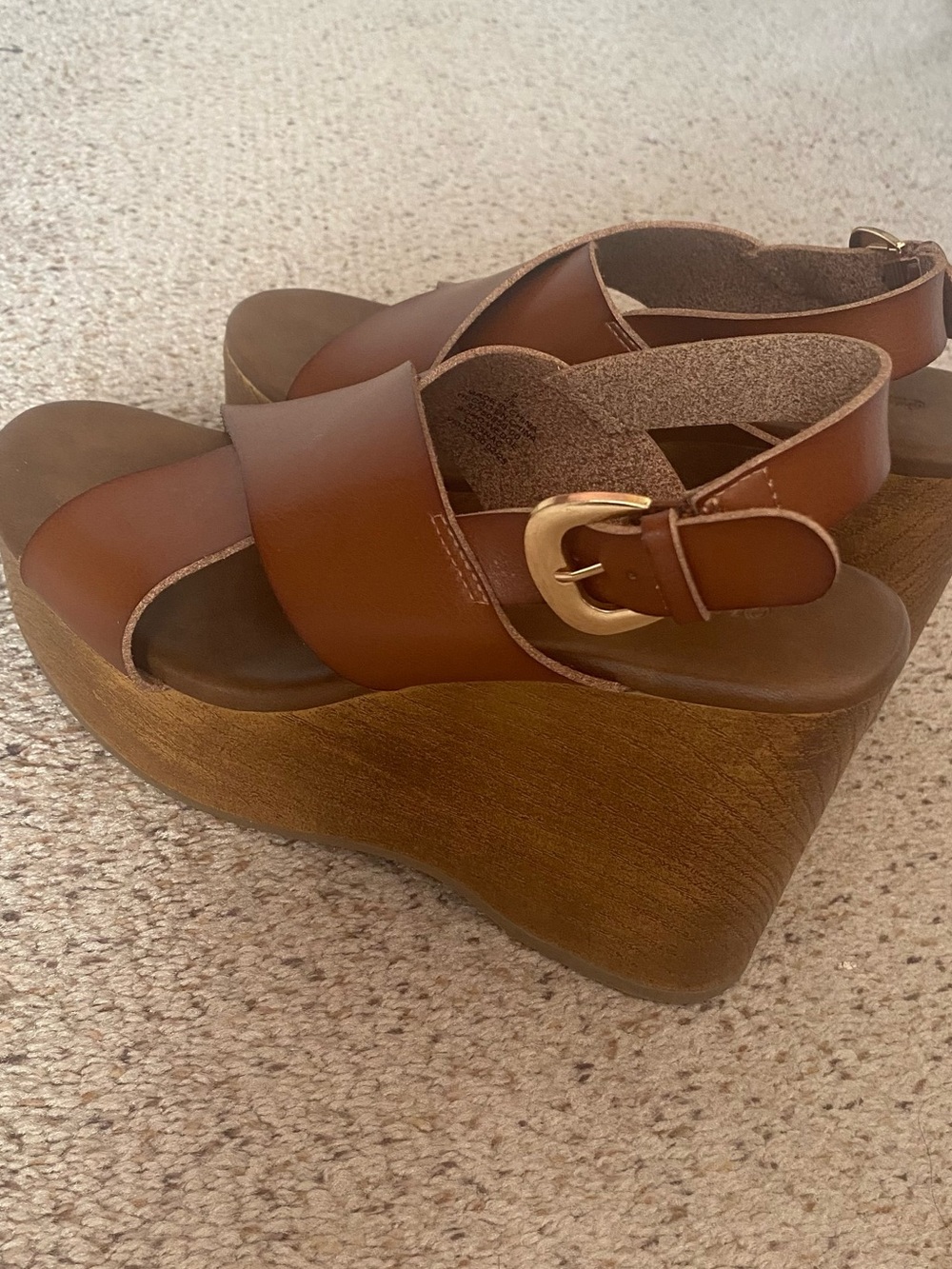 Brand new platform wedge brown sandals size 9